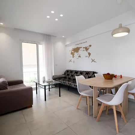 Luxury Spacious In The Heart Of The *