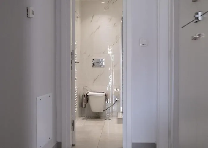 Luxury Spacious In The Heart Of The *