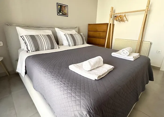 Luxury Spacious In The Heart Of The * Rhodes City