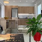 Luxury Spacious In The Heart Of The Apartment Rhodes City